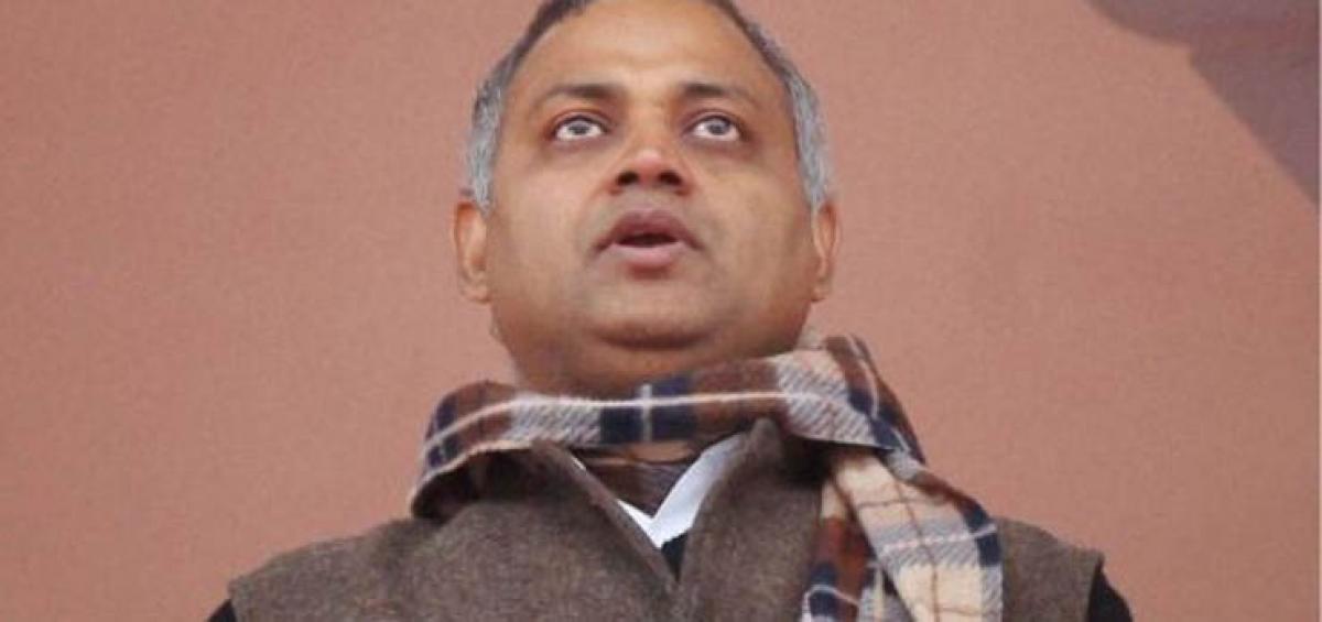 Domestic violence case: SC asks AAP MLA Somnath Bharti to surrender by evening